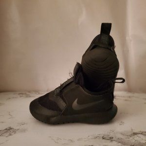 Nikes infants